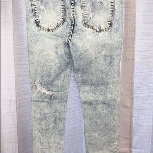 never worn but tag is off